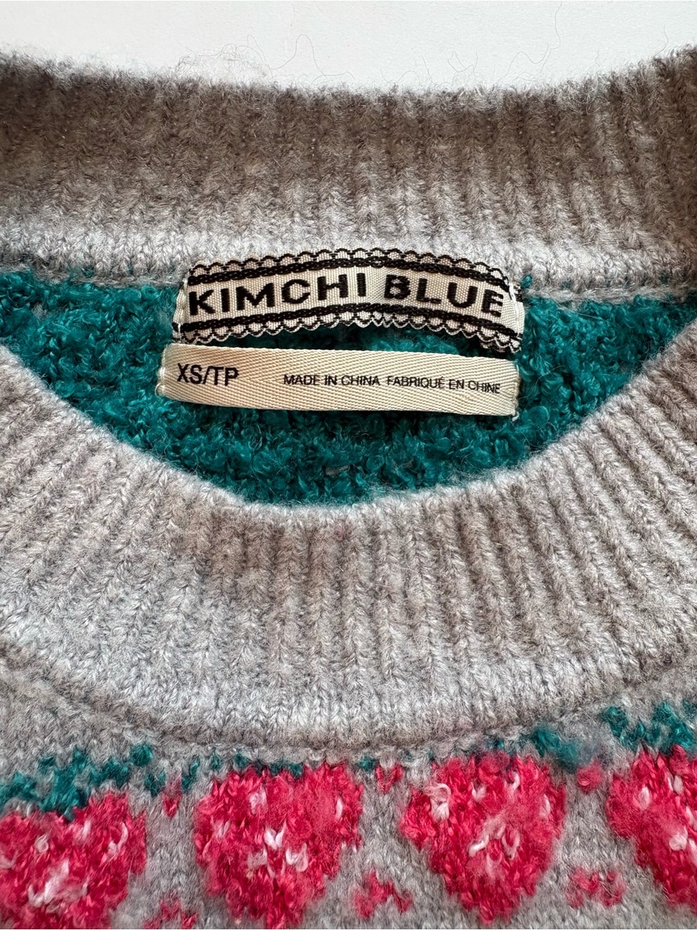 Kimchi Blue Strawberry Crewneck Sweater XS - Picture 4 of 7